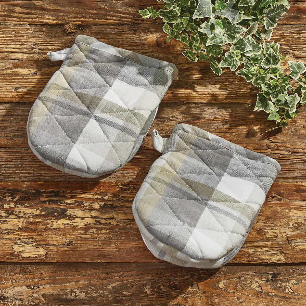 Bennet Plaid Mini Mitt Set of 2 Park Designs - The Fox Decor