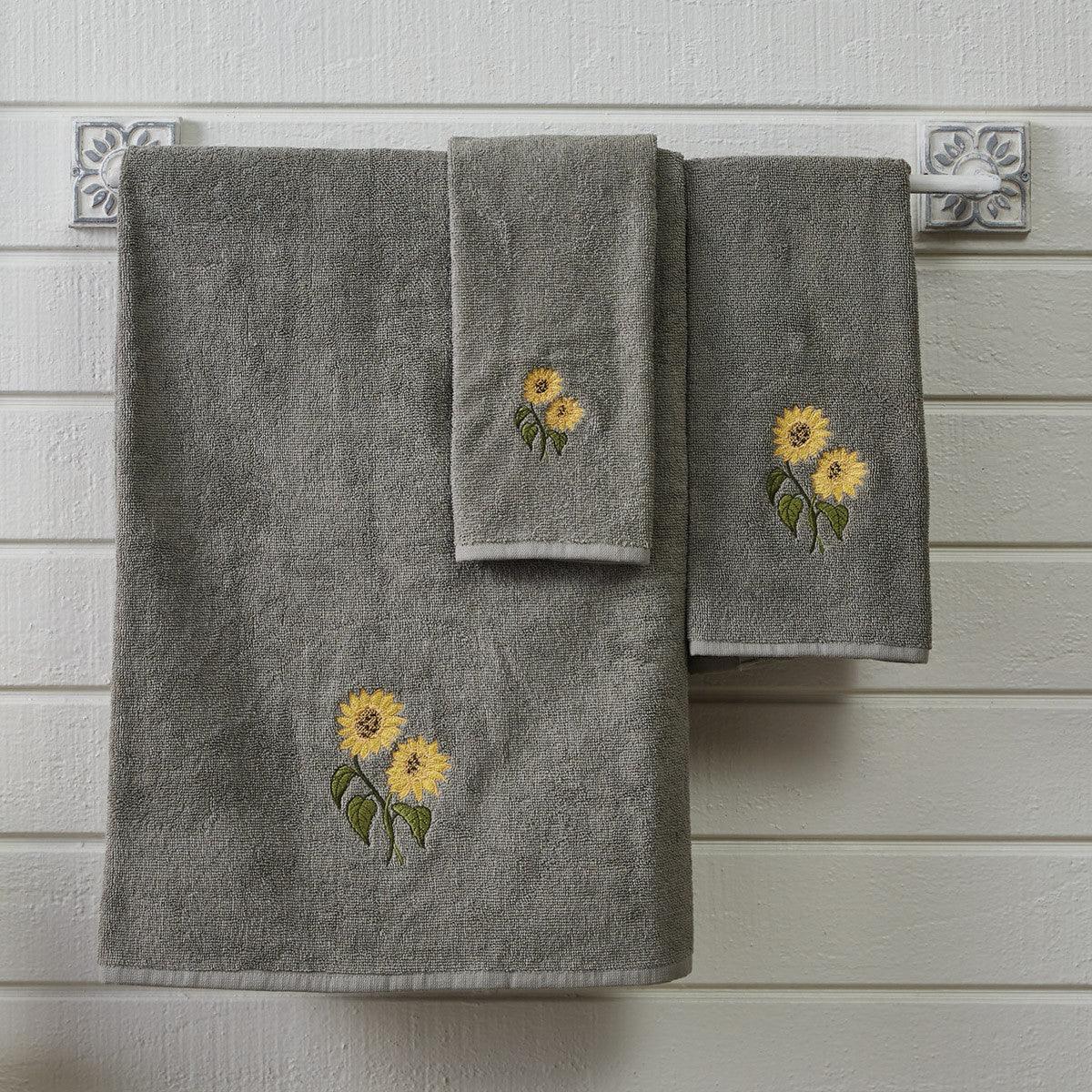 Backyard Beauties Hand Towel Set of 2 Park Designs - The Fox Decor