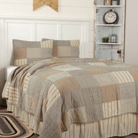 Sawyer Mill Charcoal Queen Quilt Set; 1-Quilt 90Wx90L w/2 Shams 21x27 VHC Brands