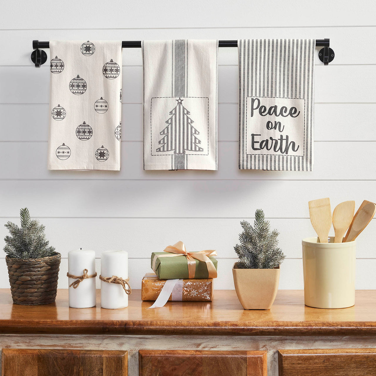 Grace Peace on Earth Tea Towel Set of 3 19x28