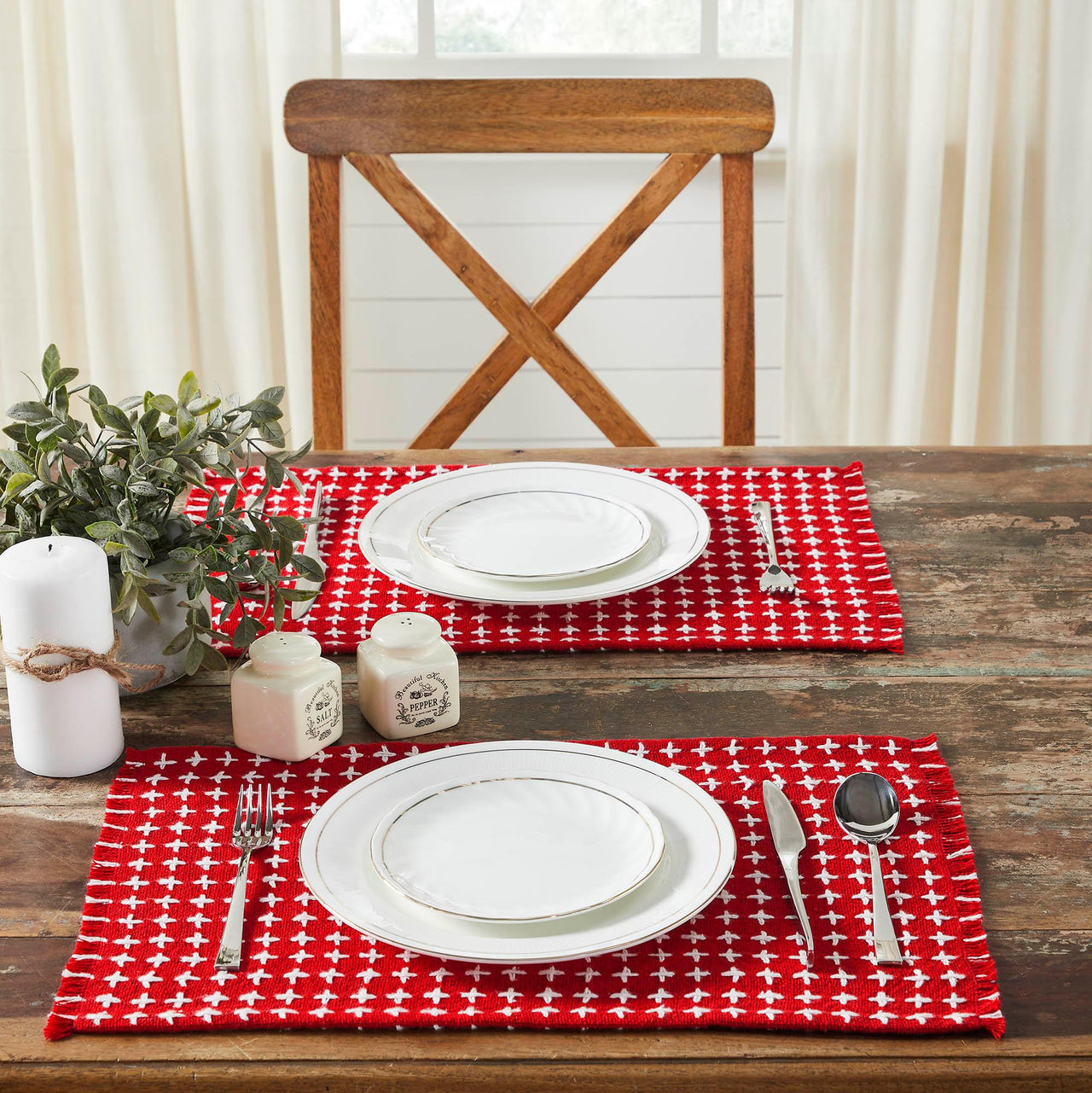 Gallen Red White Placemat Set of 2 Fringed 13x19 - The Fox Decor