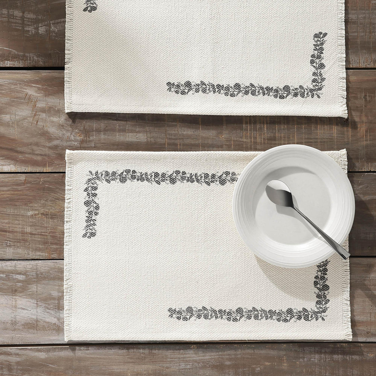 Finders Keepers Eucalyptus Placemat Set of 2 13x19 - The Fox Decor