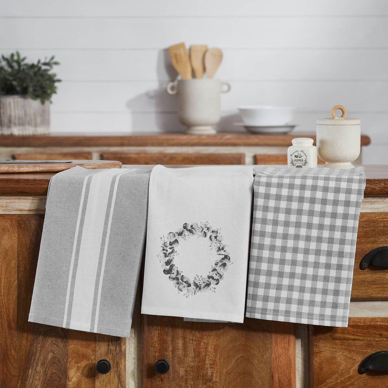 Finders Keepers Eucalyptus Tea Towel Set of 3 19x28 - The Fox Decor