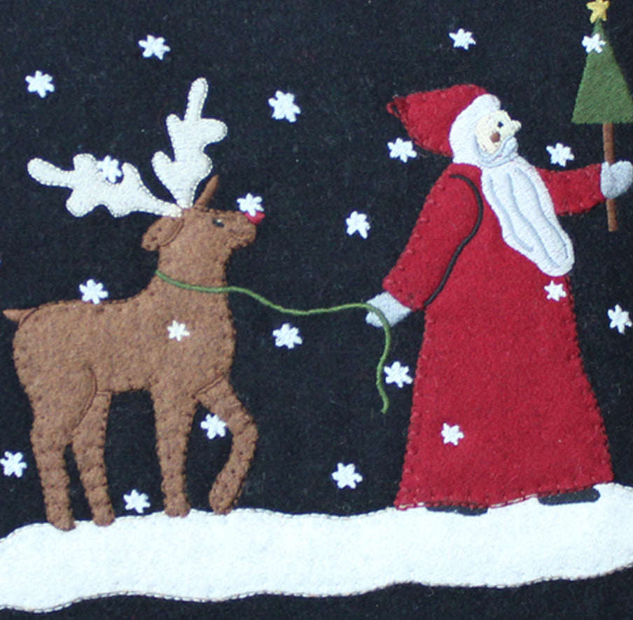 Christmas Friends Black Candle Mat  Set of 2 CMGD0367