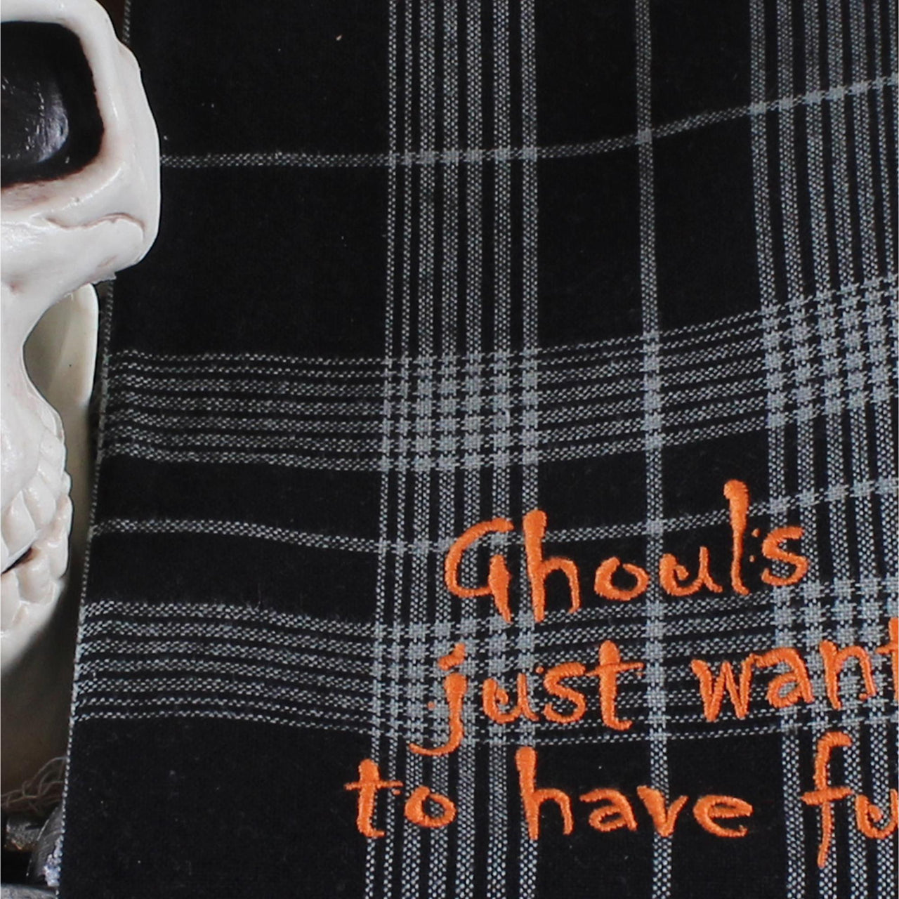 F Ghouls want fun Towel  Set of 2 ET846311