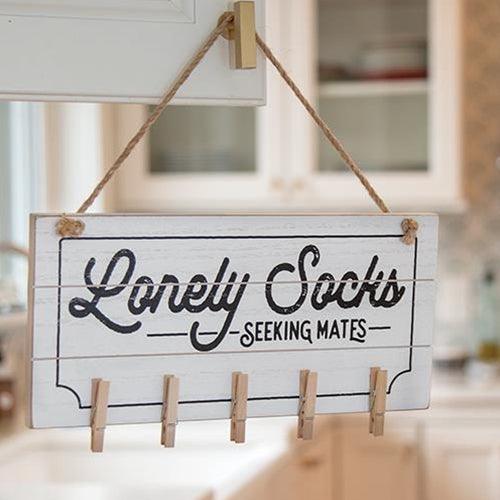 Lonely Socks Seeking Mates Shiplap Clip Sign - The Fox Decor