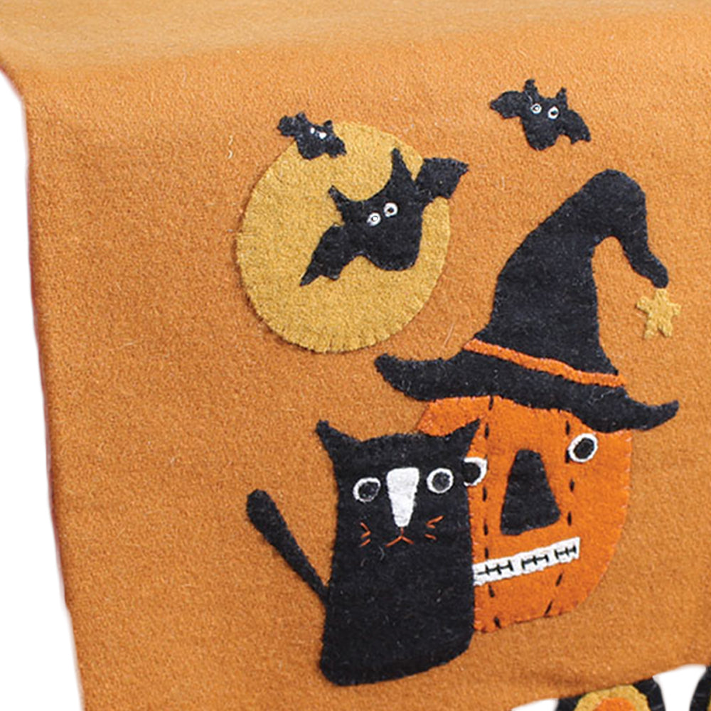 Cats, Bats, Pumpkinƒ??Oh My Felt Table Runner Table Runner TR840007