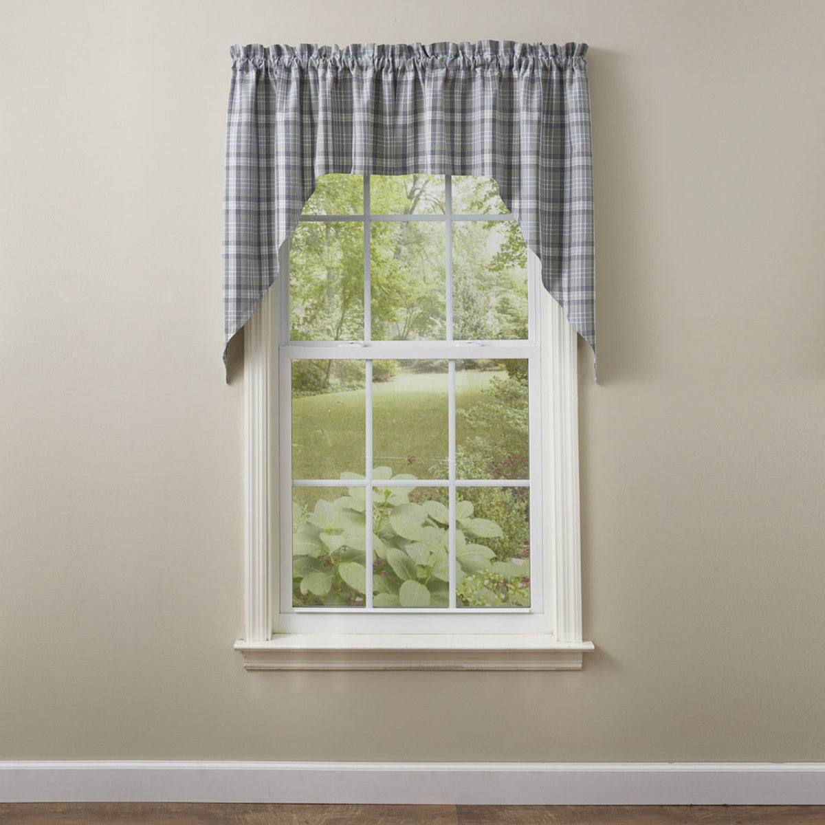 Hartwick Swags Gunmetal, Dove Gray & Tan 72