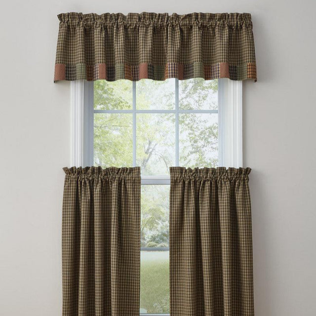 Pieced Star Valance - Border Park designs - The Fox Decor